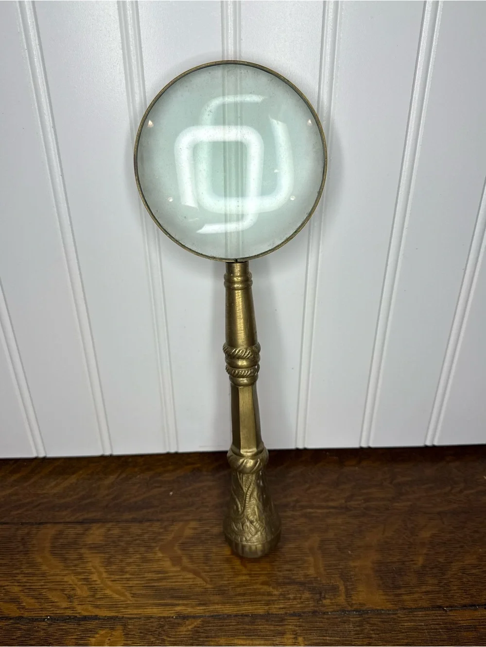 Brass Handheld Magnifying Glass - Gold